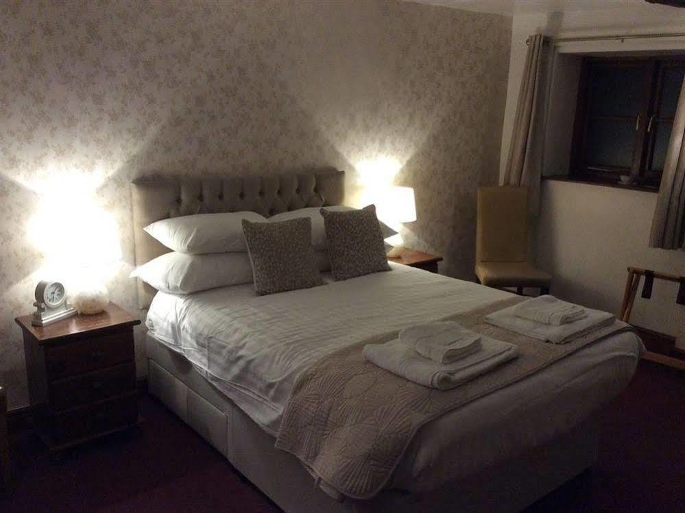 The Talbot Inn Much Wenlock Eksteriør billede