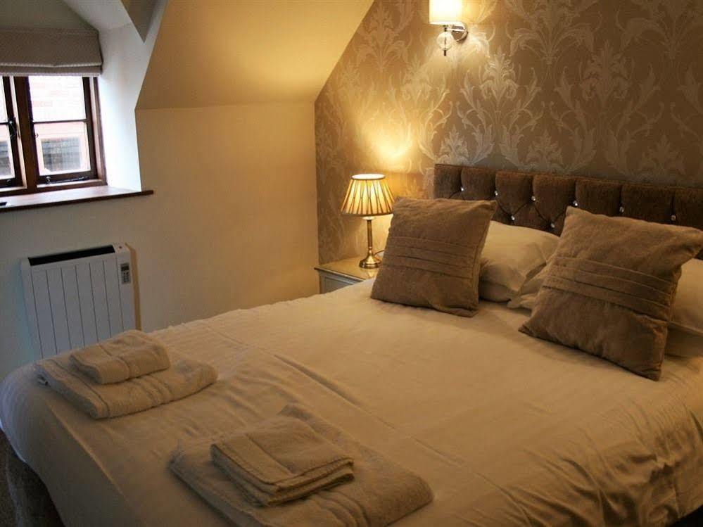 The Talbot Inn Much Wenlock Eksteriør billede