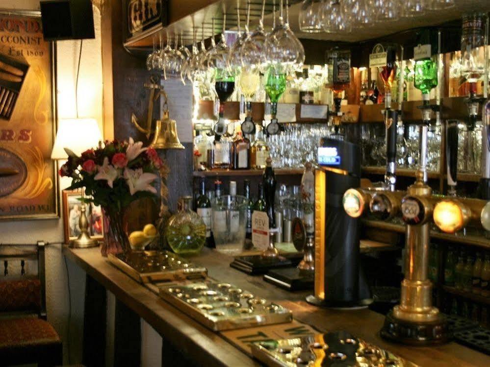 The Talbot Inn Much Wenlock Eksteriør billede