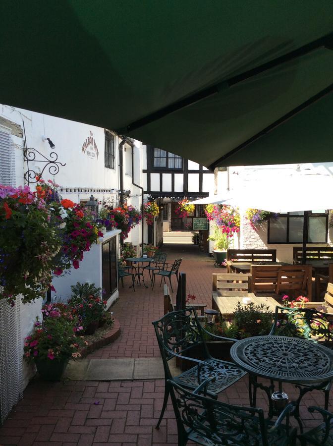 The Talbot Inn Much Wenlock Eksteriør billede